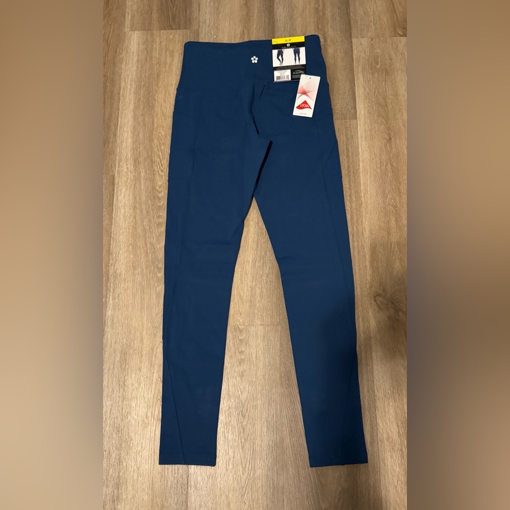 NWT Tuff Athletics Pocket Leggings S Blue